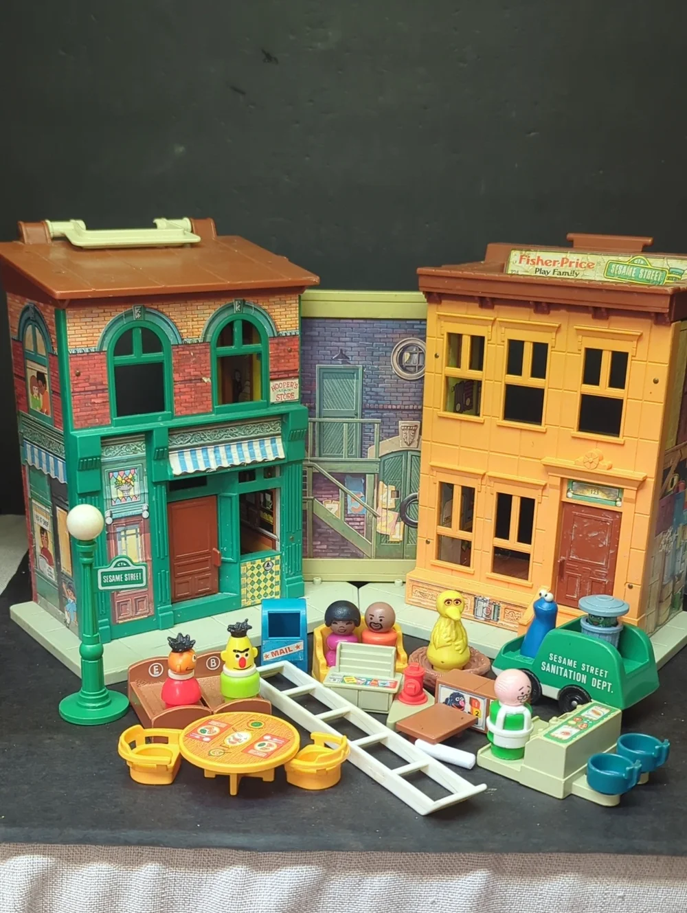 #14)1974 Fisher Price Play Family Sesame Street Little People #938 Hooper's Apt.